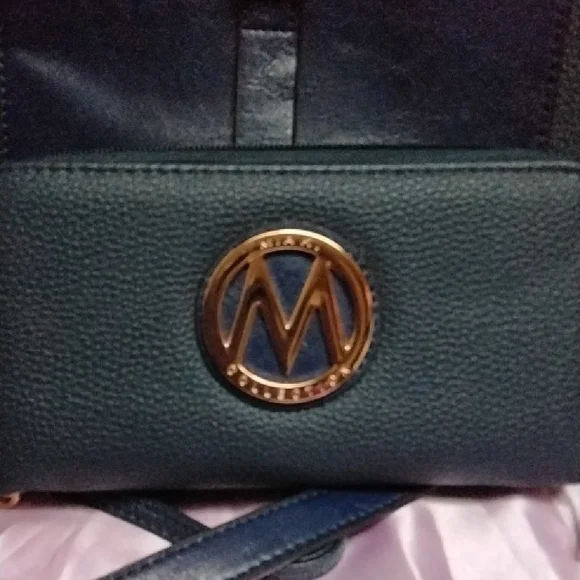 Mia K Collection Navy Blue Handbag and Wallet Set - Picture 2 of 13